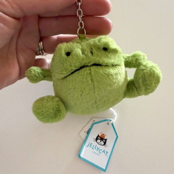 Jellycat Toys Jellycat Ricky Rain Frog Bag Charm Keychain Plush Nwt jellycat-toys-jellycat-ricky-rain-frog-bag-charm-keychain-plush-nwt